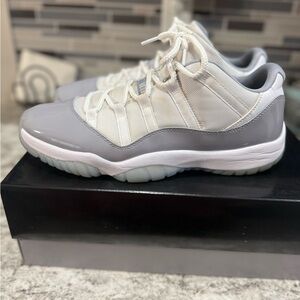 Jordan Athletic Shoes White and Light Blue